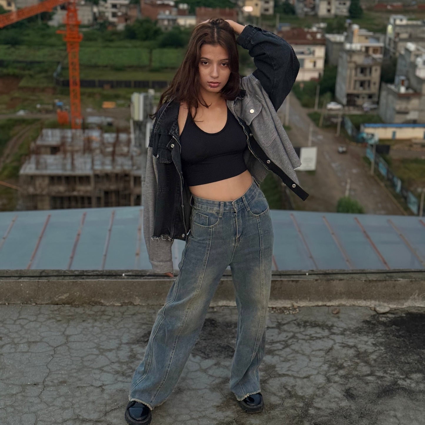 WASHED PLEATED JEANS IS AVAILABLE IN SIZE S/26-28